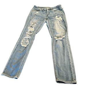 American Eagle Women’s Tomgirl Distressed Blue Jeans Size 4